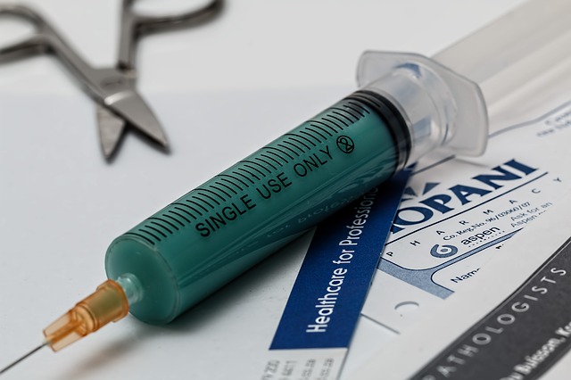 Vaccination rates in the U.S. are plummeting, which
are already having serious consequences on public health. stevepb/pixabay.com 
